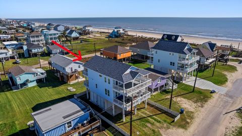 Photo of 218 Ocean Avenue, Surfside Beach, TX 77541 (MLS # 26103060)