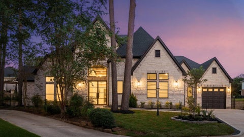 Photo of 14 Brookwood, Montgomery, TX 77356 (MLS # 51925304)