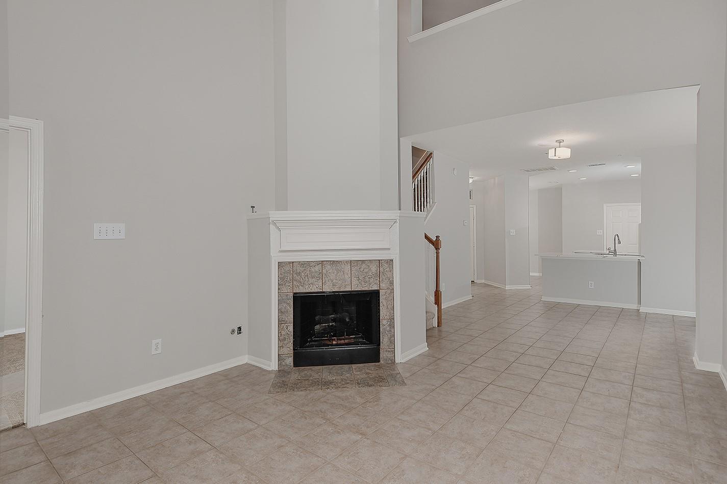130 N Valley Oaks Circle