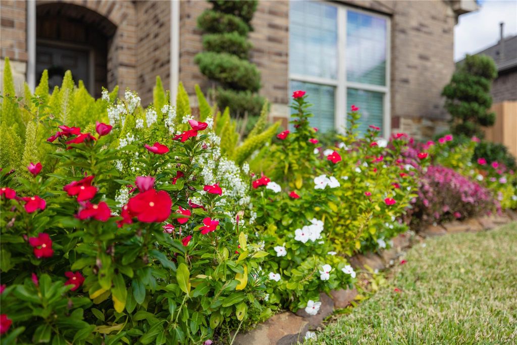 Photo of 653 Iago Court, League City, TX 77573 (MLS # 9395173)