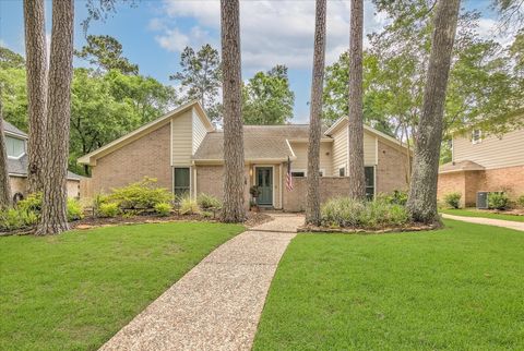 Photo of 2046 Riverlawn Drive, Kingwood, TX 77339 (MLS # 75429506)