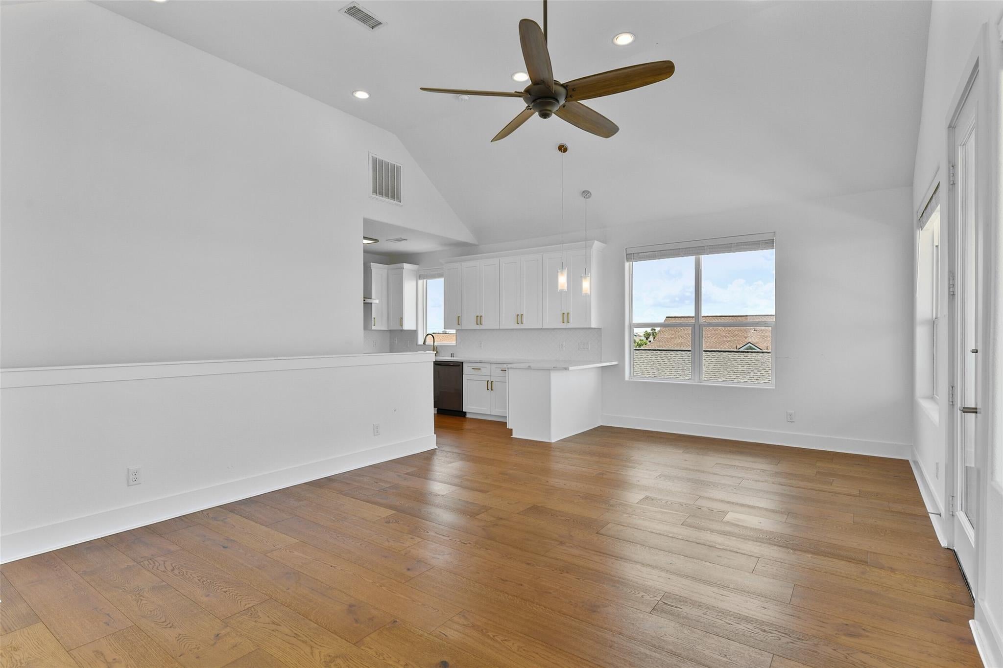 4006 Fort Bend Drive