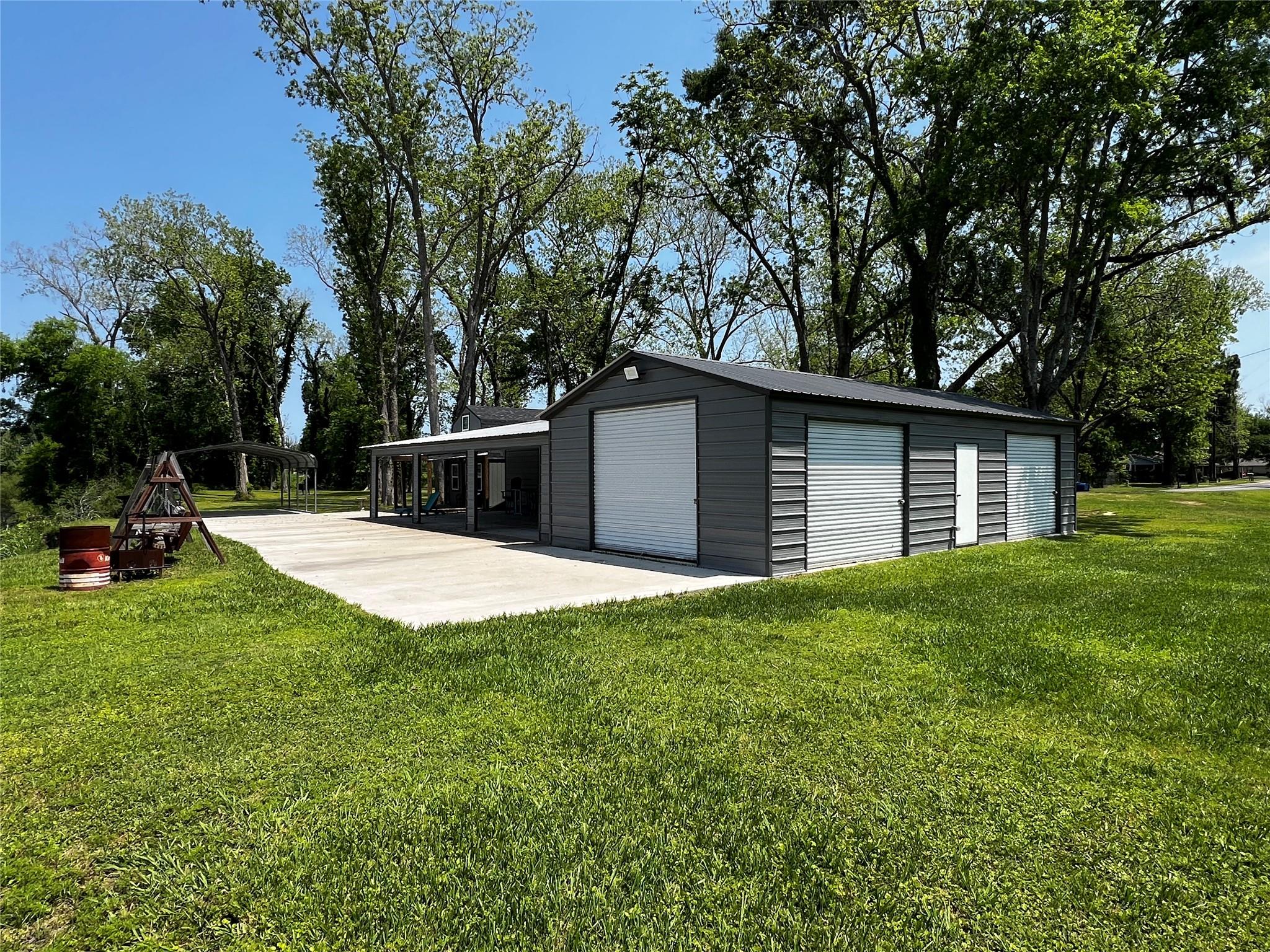 1074 W Taylor Lake Circle