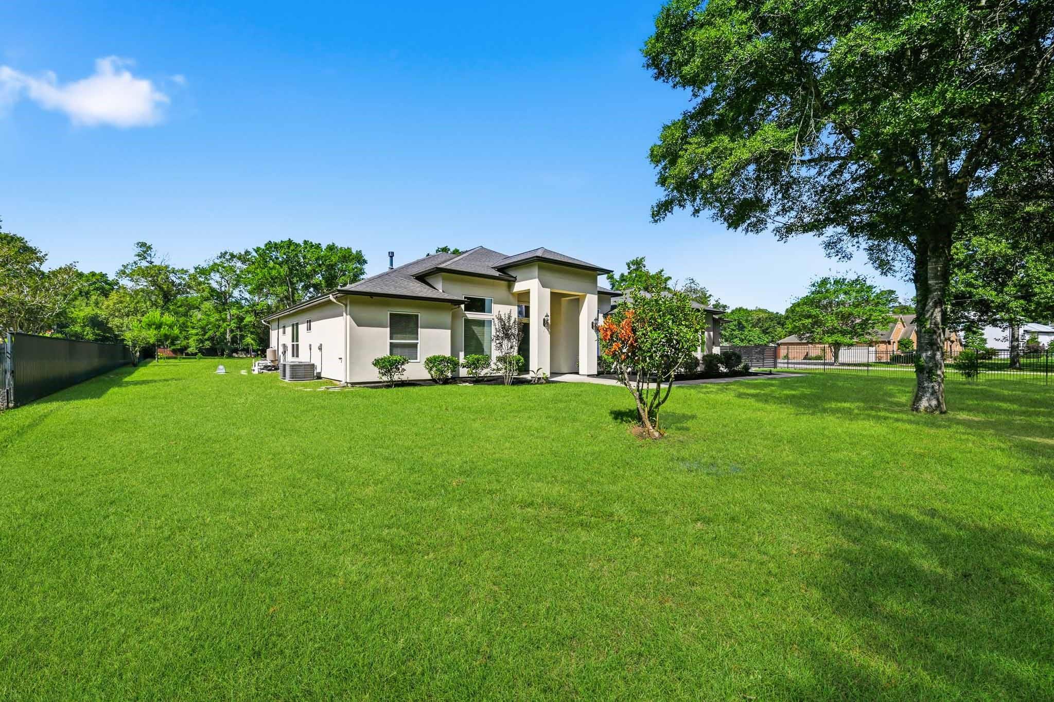 19338 Riverwalk Drive