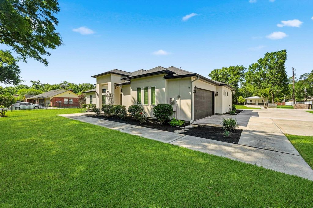 Photo of 19338 Riverwalk Drive, Porter, TX 77365 (MLS # 79440094)