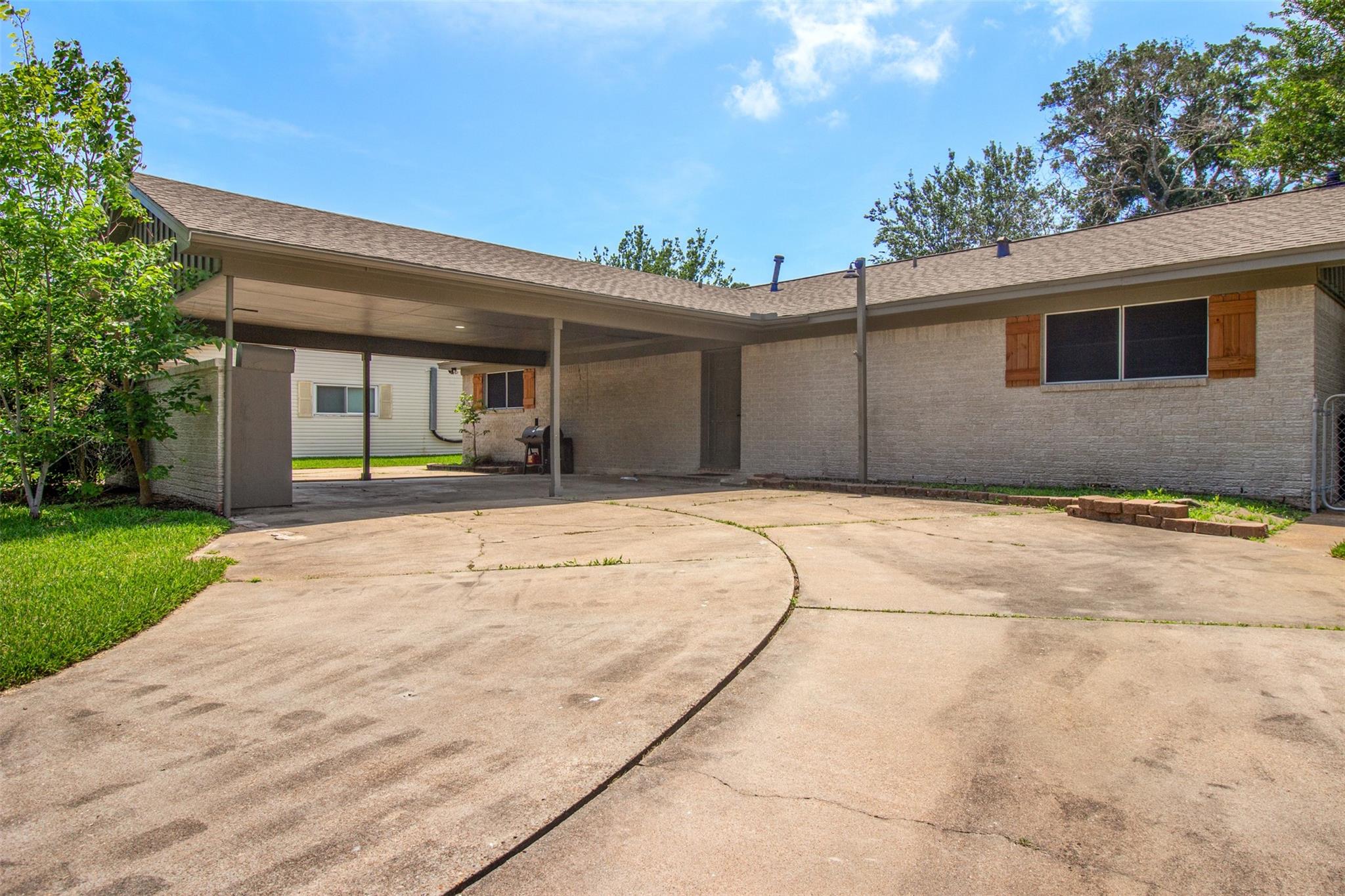 10406 Winding Trail Road