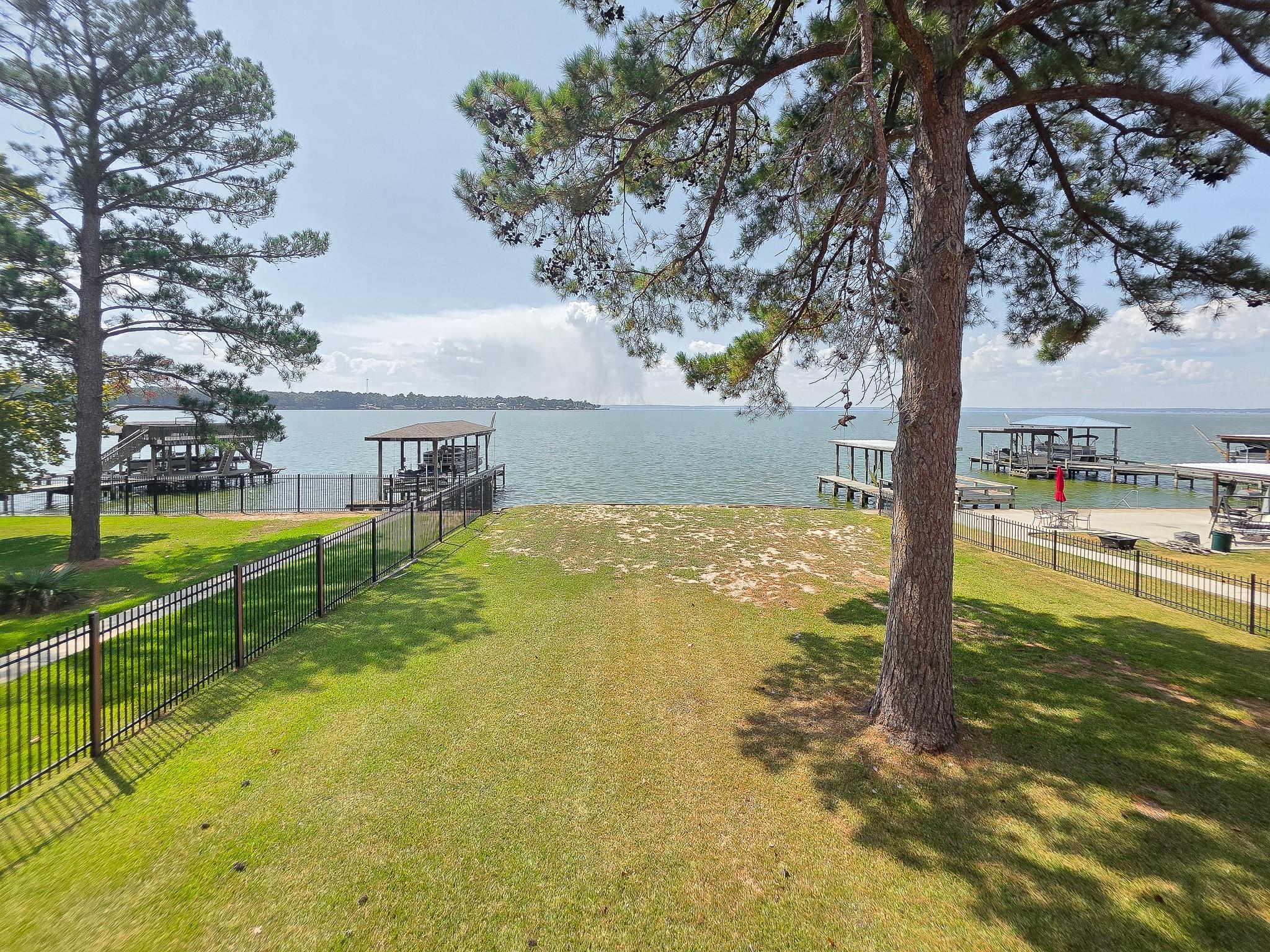 387 Indian Hill