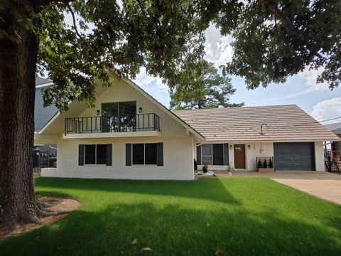 Photo of 387 Indian Hill Blvd, Livingston, TX 77351 (MLS # 91092024)