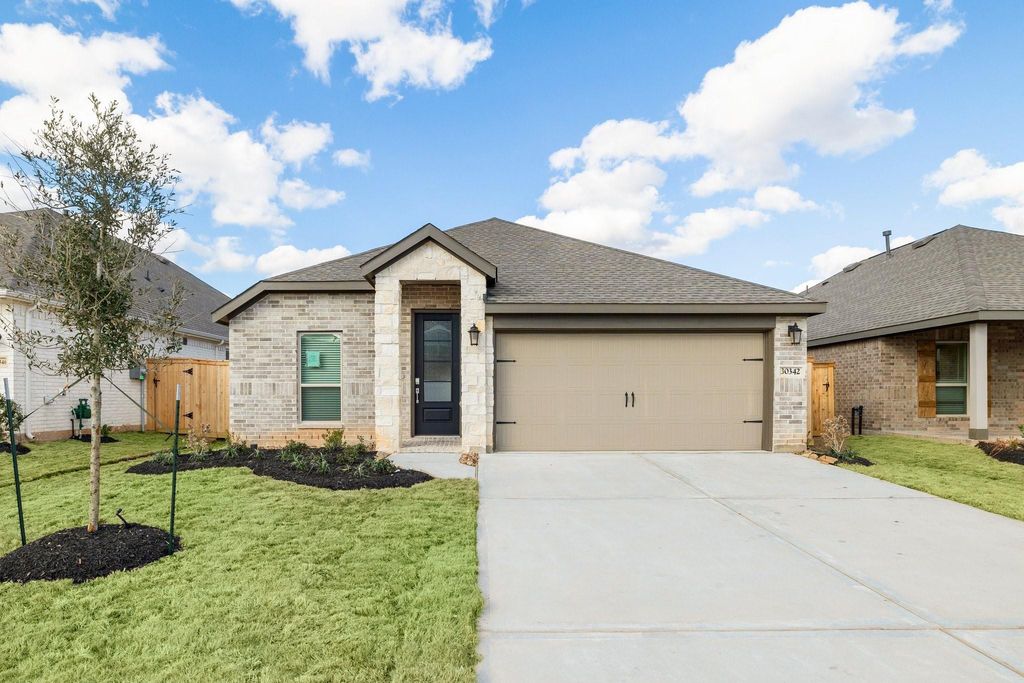 Photo of 30342 Centipede Grove Lane, Fulshear, TX 77423 (MLS # 3205290)