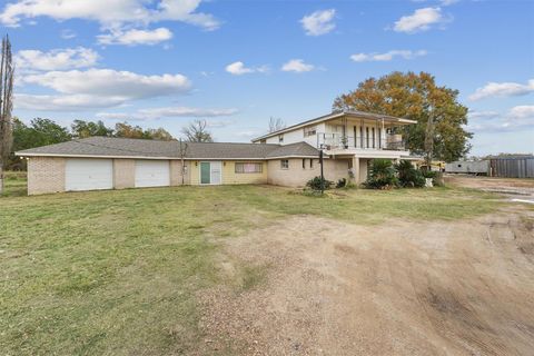 Photo of 850 County Road 2145, Cleveland, TX 77327 (MLS # 47902560)