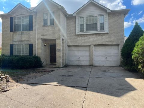 Photo of 14423 Parkesgate Drive, Houston, TX 77083 (MLS # 72621087)