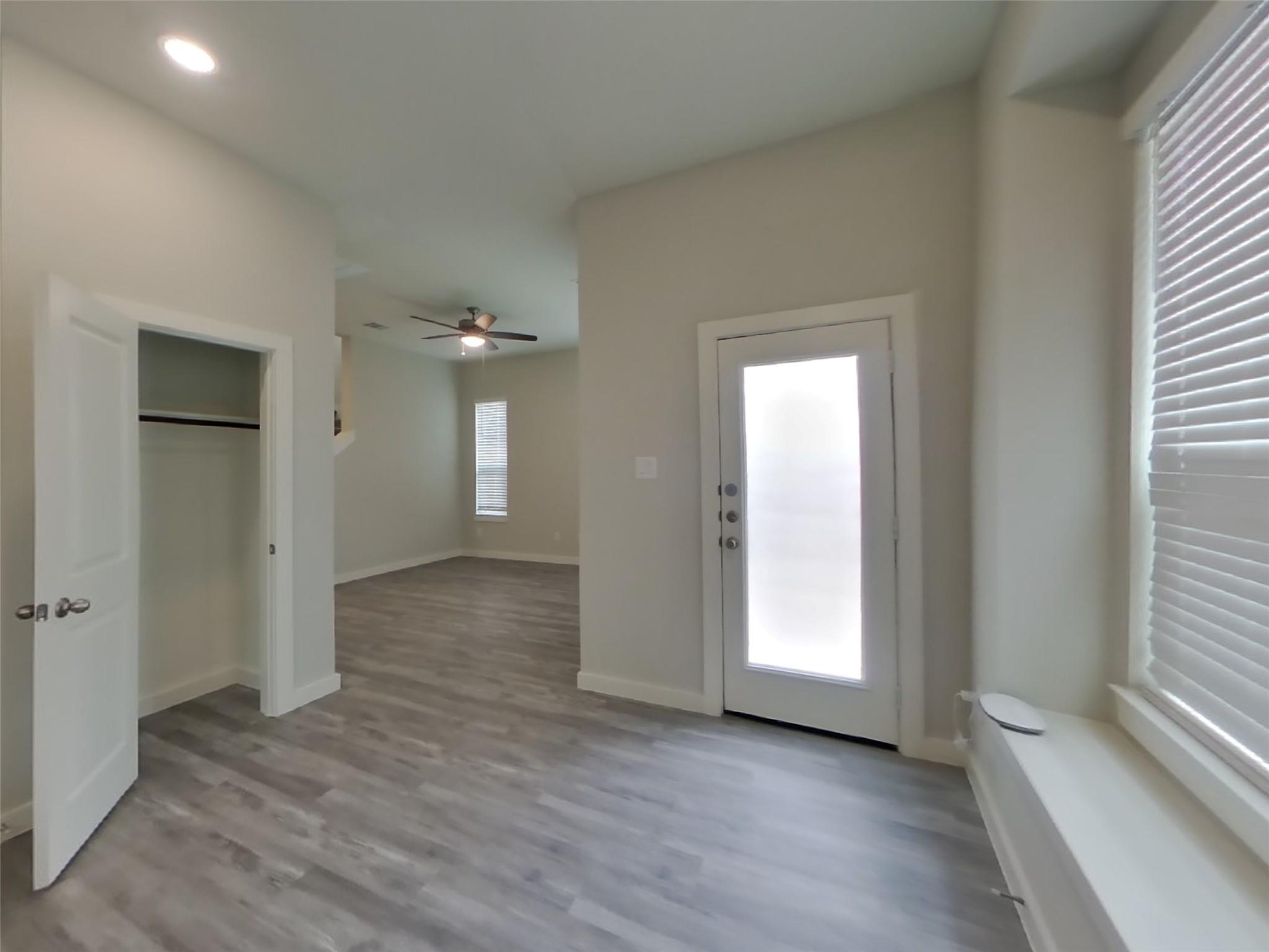 9835 Willow Creek Commerce Drive 516