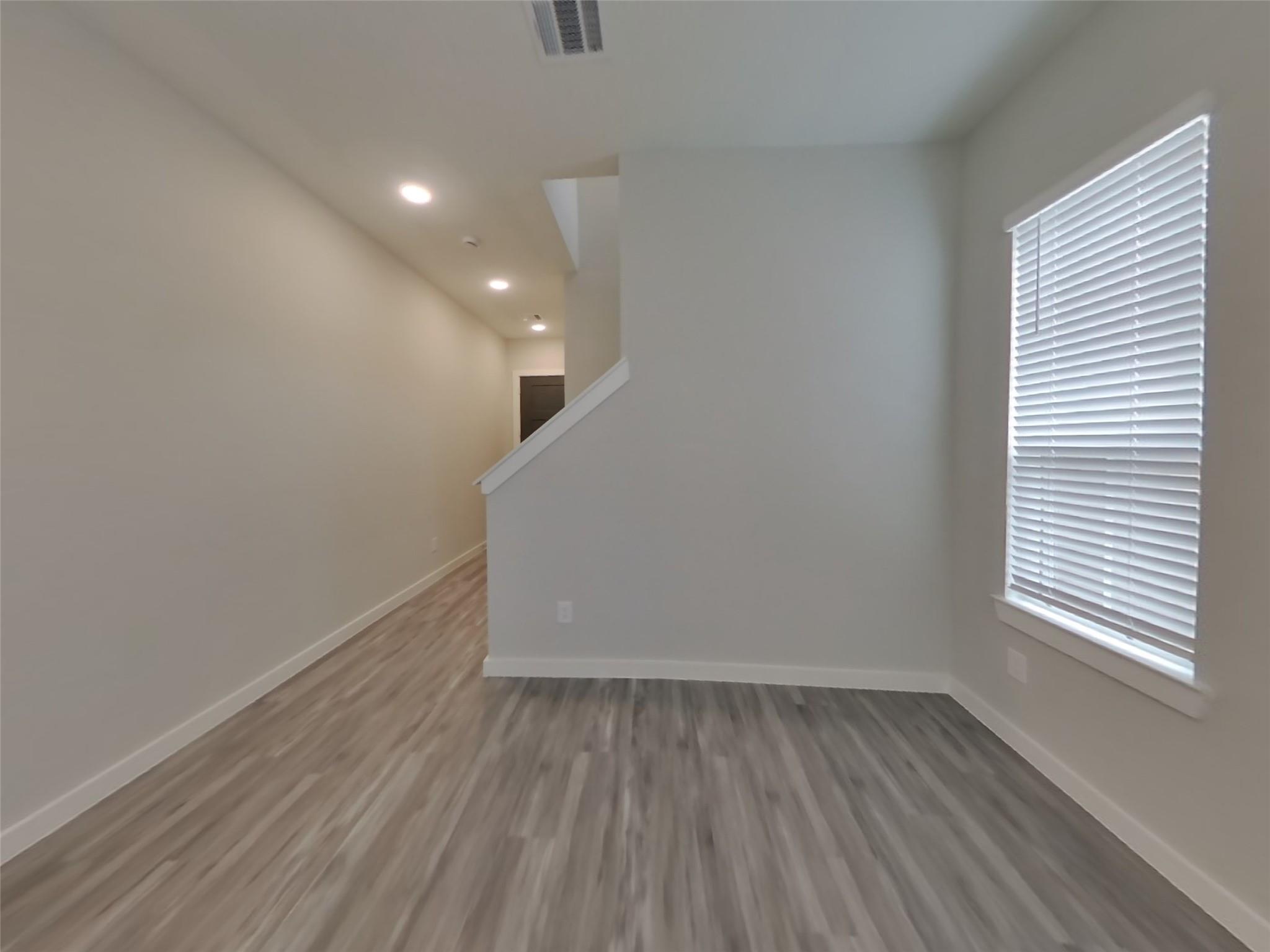 9835 Willow Creek Commerce Drive 516