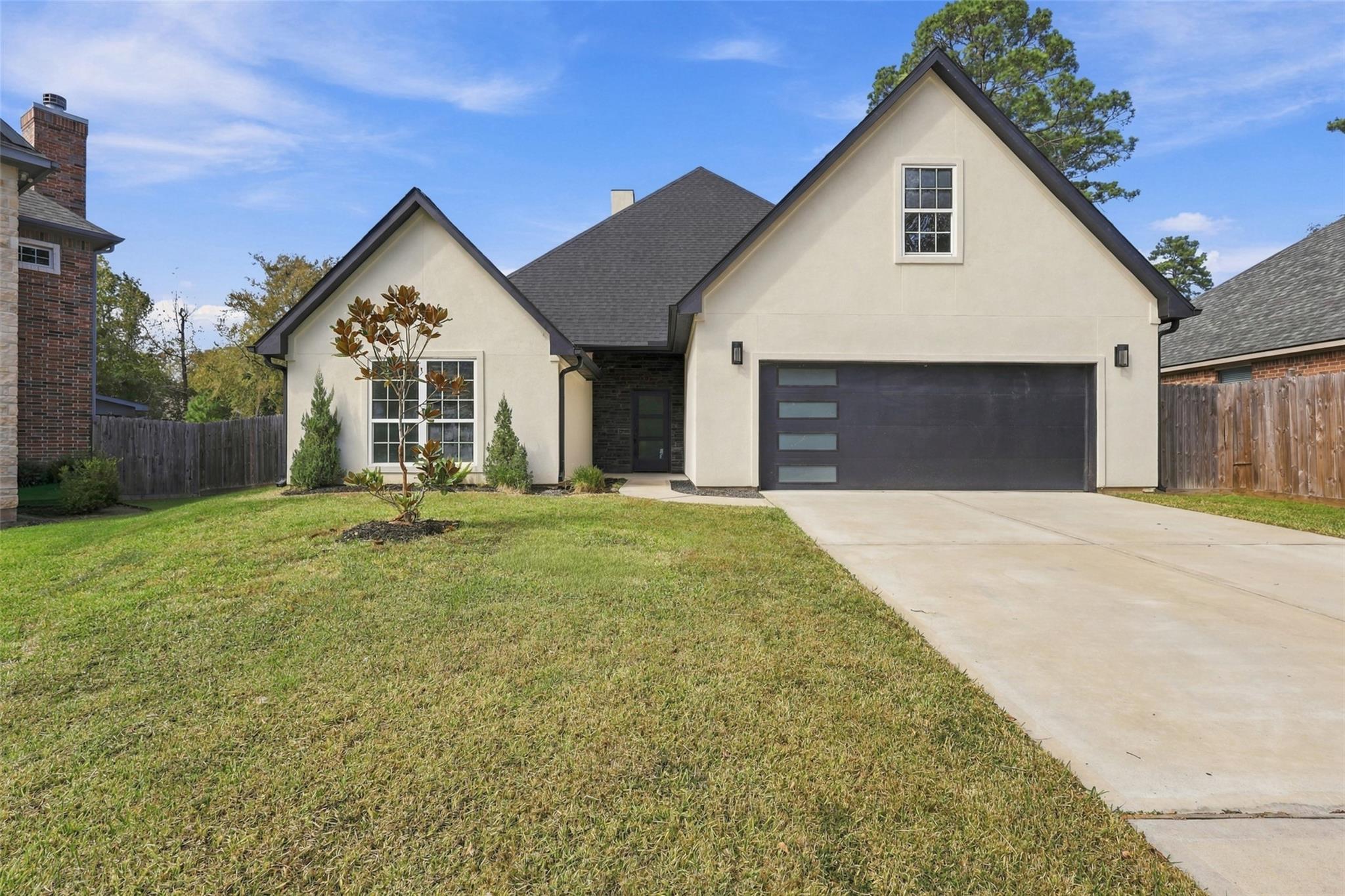 3311 Rollingwood