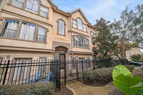 2422 Dorrington Street B Houston TX 77030