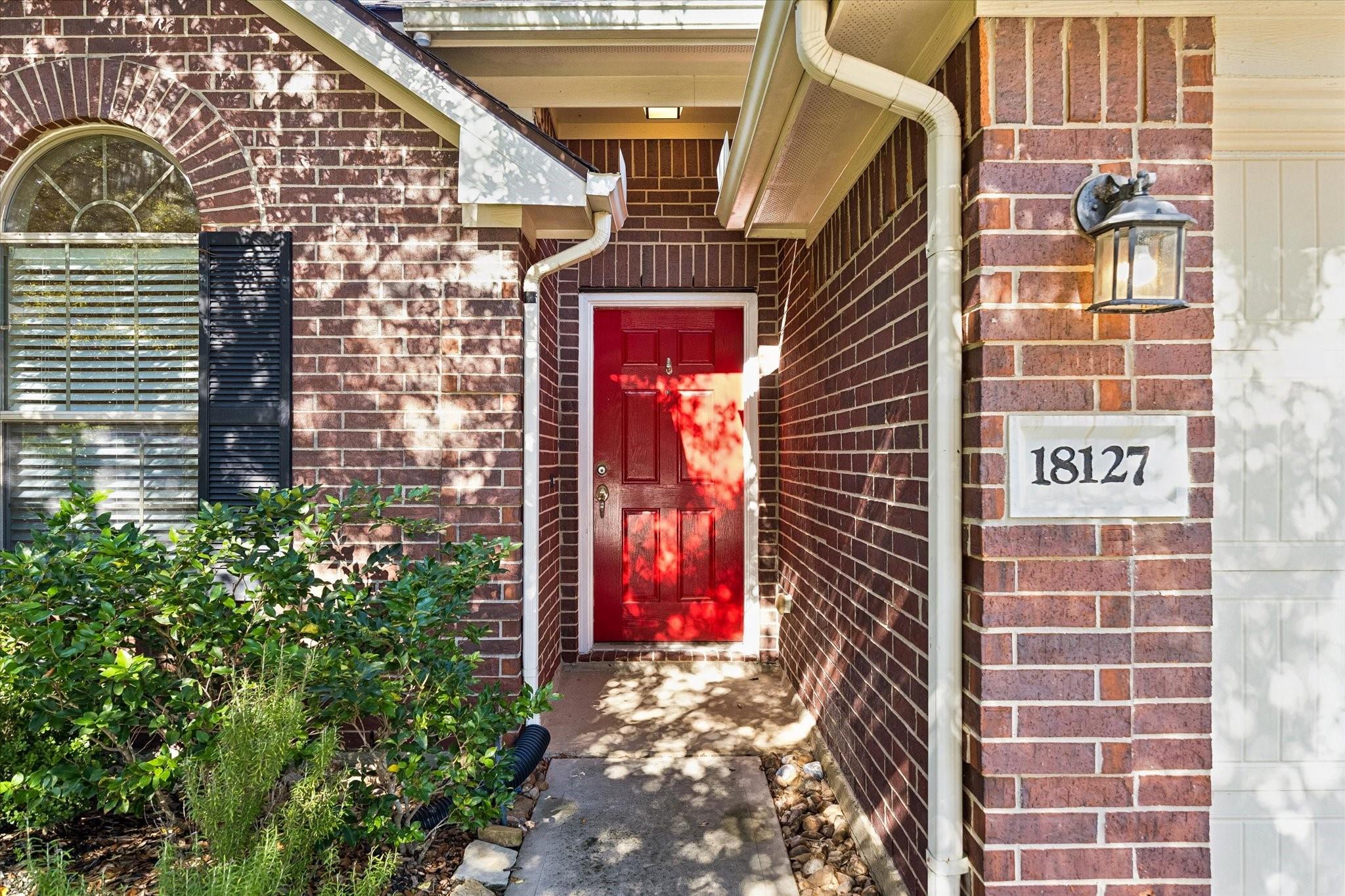 18127 Hillock Glen Lane