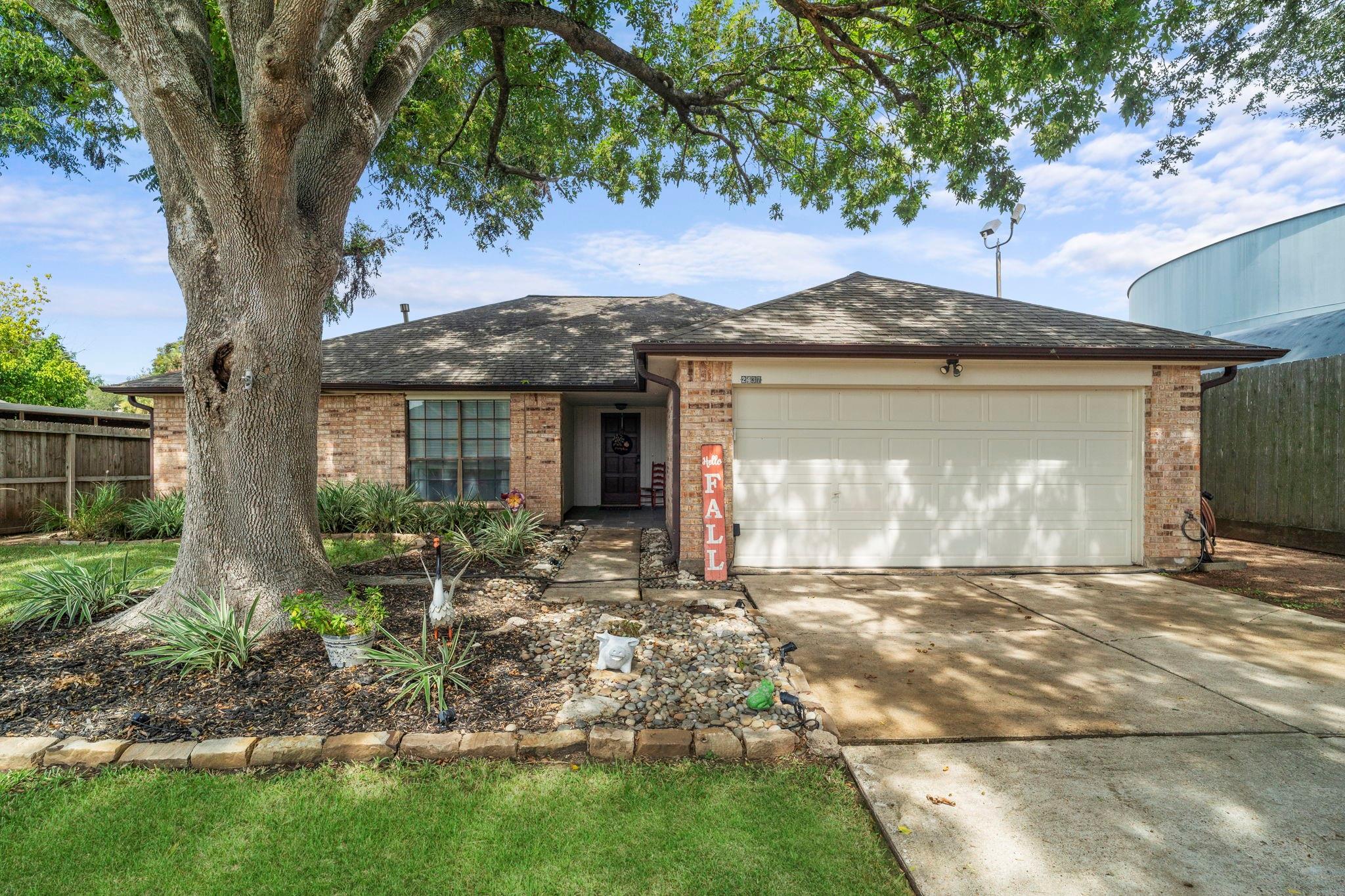 2437 Willow Bend Drive