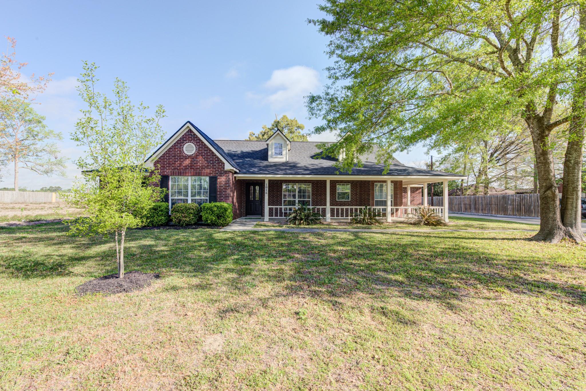 1016 Chateau Woods Parkway Drive