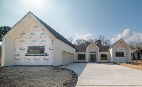 Homes For Sale - 17018 N Saba Court<br/> Splendora, TX 77372