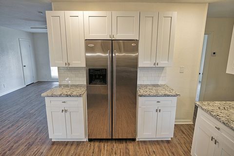 Tiny photo for 906 Avenue A, Sweeny, TX 77480 (MLS # 56364338)