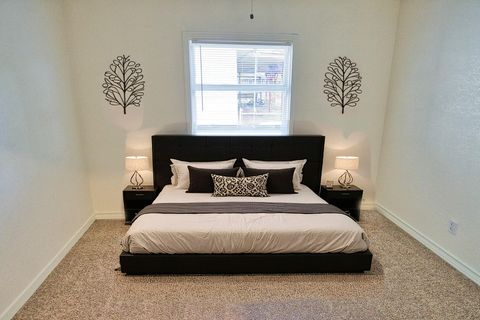 Tiny photo for 906 Avenue A, Sweeny, TX 77480 (MLS # 56364338)