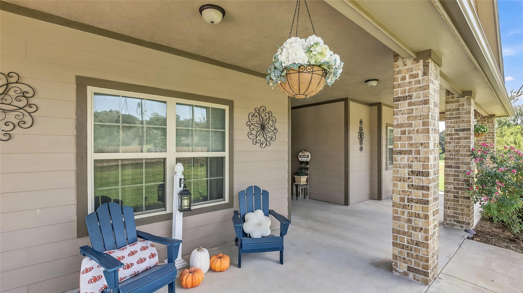 4303 Green Pastures