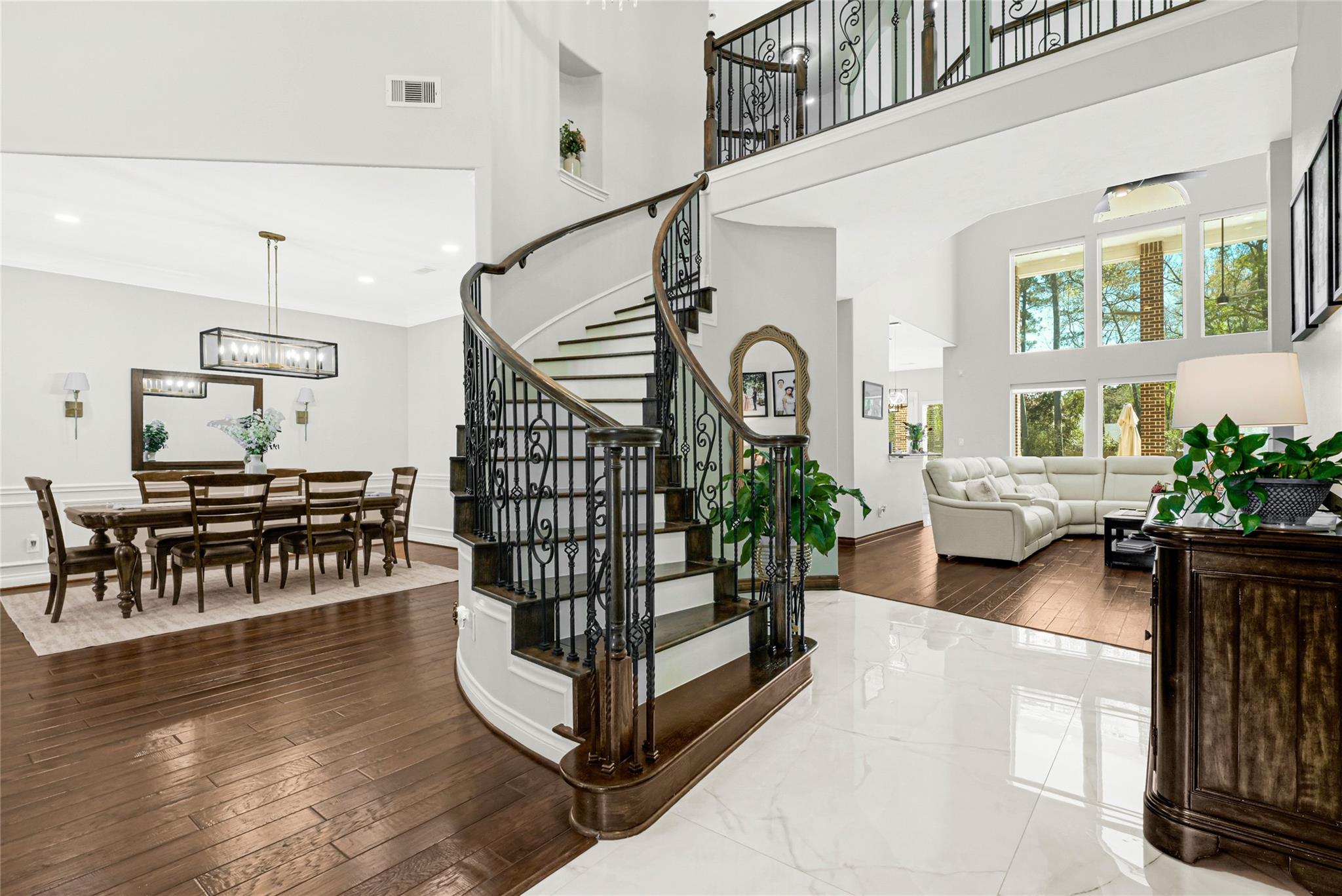 6007 N Ossineke Drive