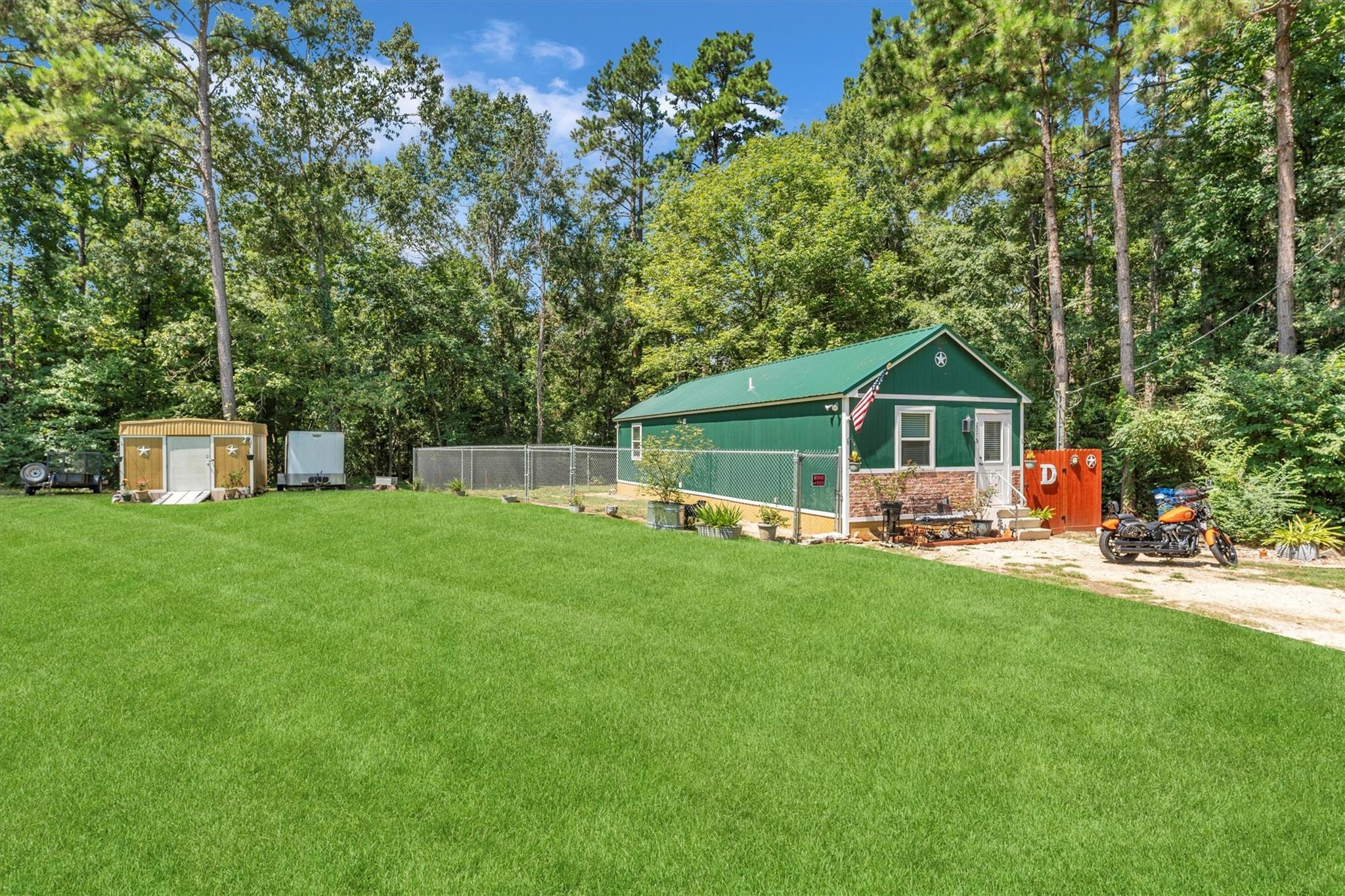 2075 Mangum Road