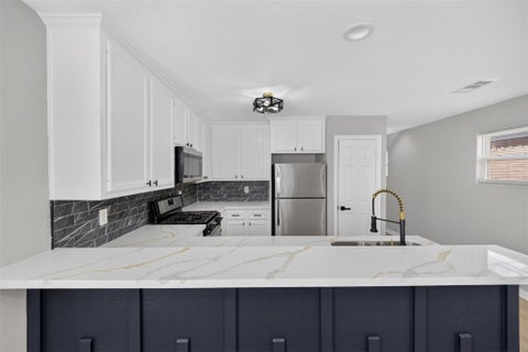 Photo of 2917 Avenue M, Galveston, TX 77550 (MLS # 94996768)