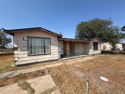 Photo of 1511 Gray Street, Plainview, TX 79072 (MLS # 47961205)