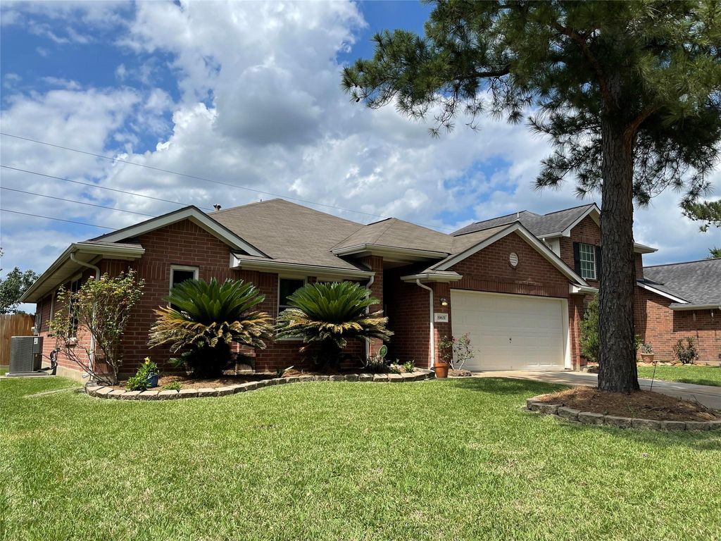 Photo of 19631 Amistad Drive, Tomball, TX 77375 (MLS # 16415068)