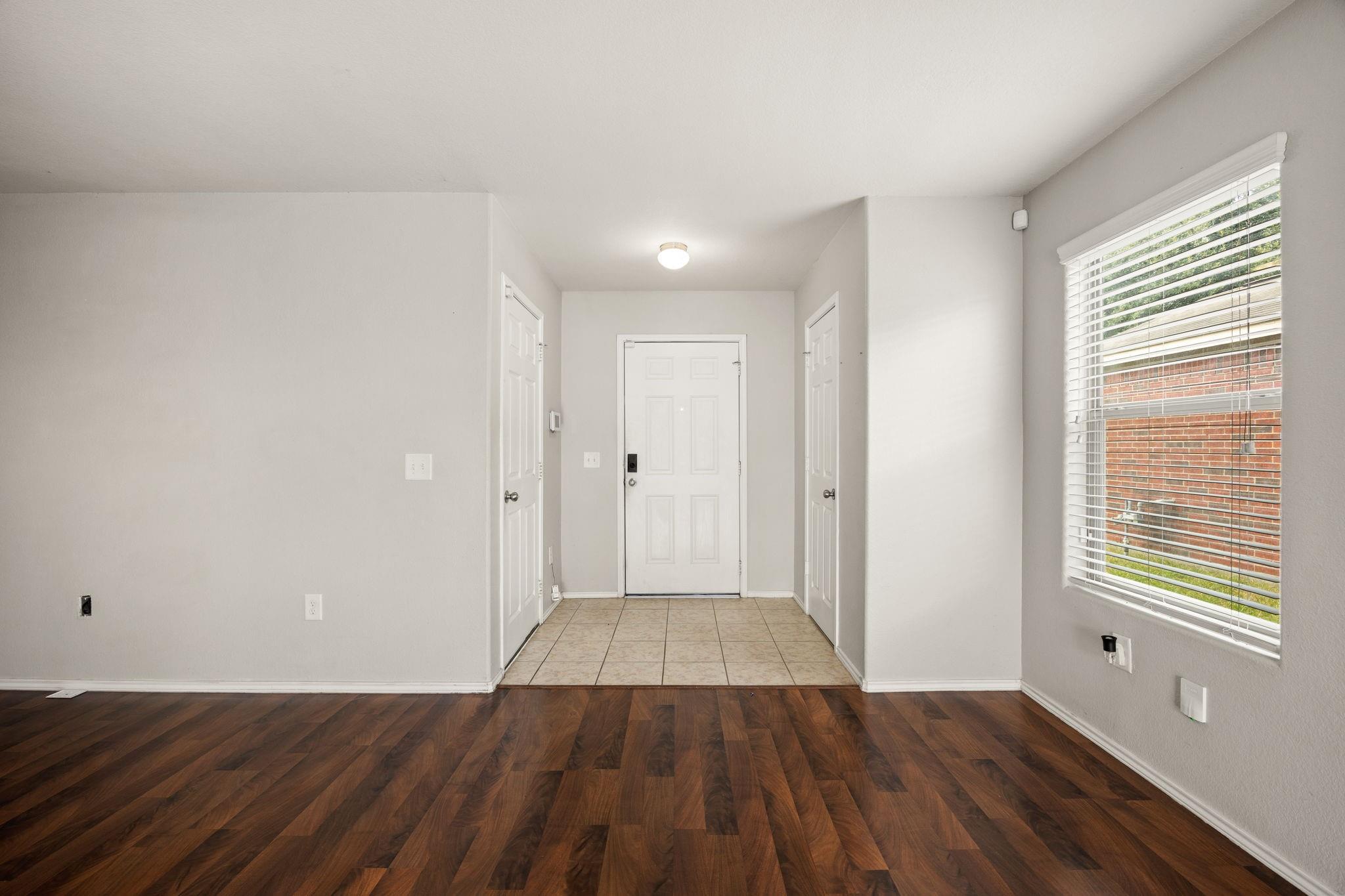 8102 Yaupon View Drive