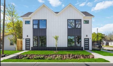 Photo of 4501 Newberry Street #A, Houston, TX 77051 (MLS # 65638729)