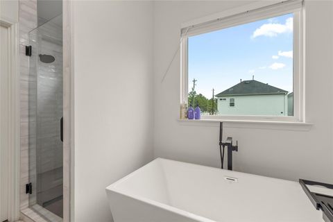 Tiny photo for 1277 Oakmont Villas Drive, Houston, TX 77091 (MLS # 41256496)