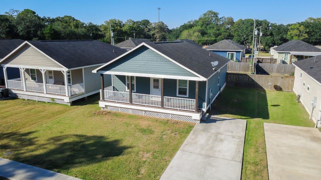 1610 W Willis