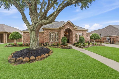 Photo of 2314 E Lawther Drive, Deer Park, TX 77536 (MLS # 96149147)