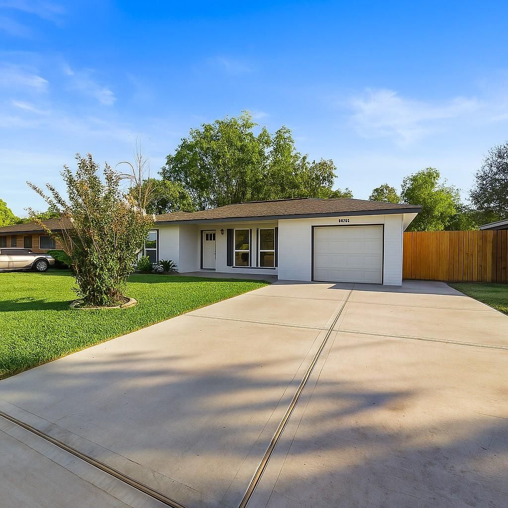 Photo of 11703 Hendon Lane, Houston, TX 77072 (MLS # 97802361)