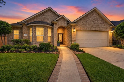 Homes For Sale - 19118 Cove Forest Lane<br/> Harris County, Cypress, TX 77433