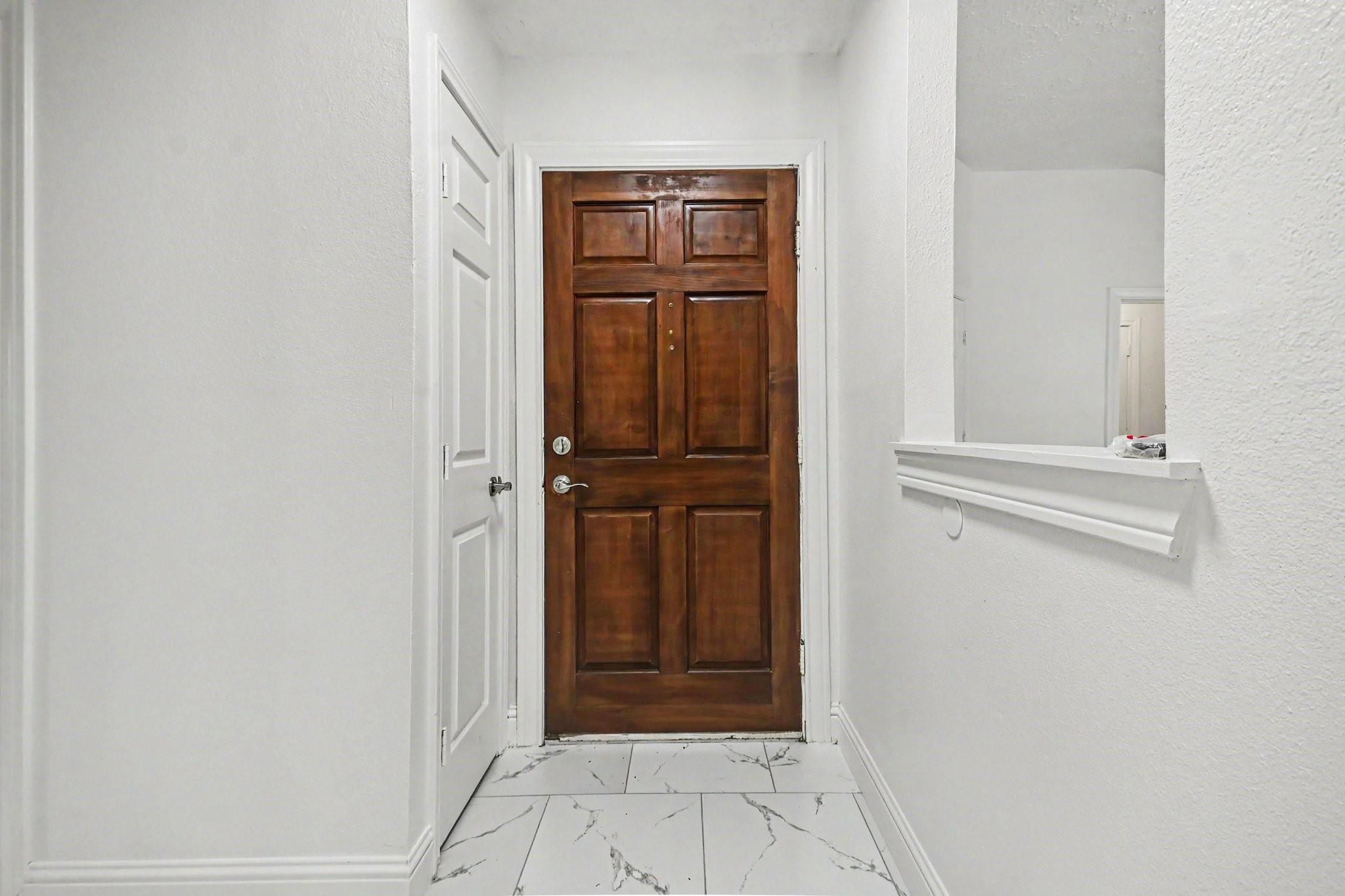 1915 Fernspray Lane