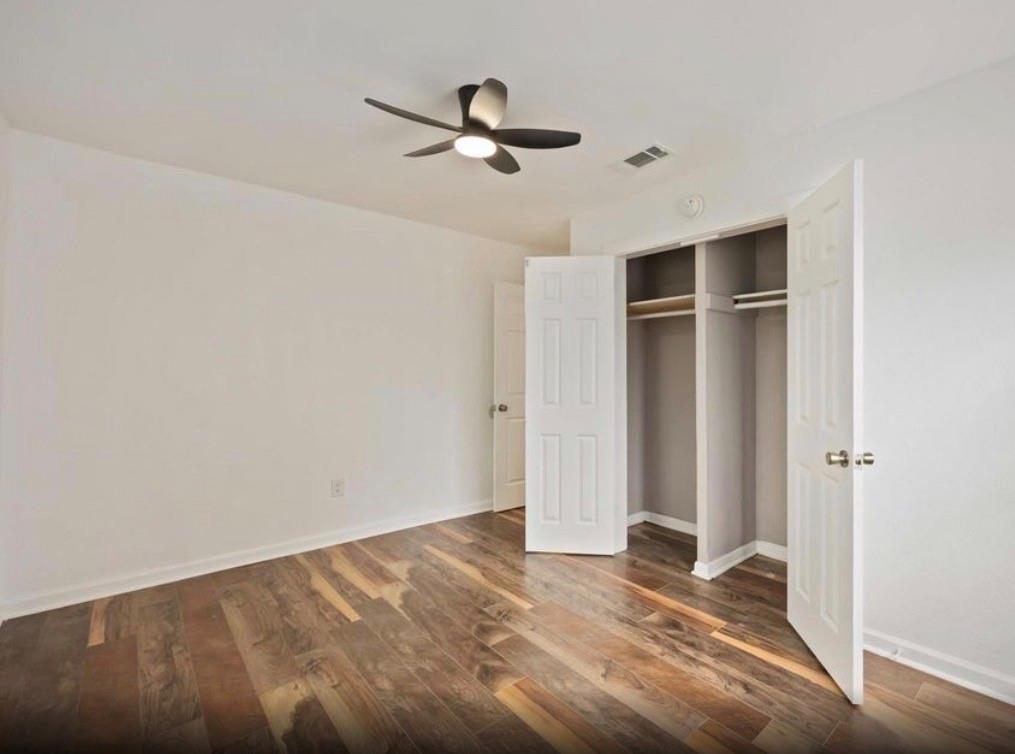 6043 Lyndhurst Drive