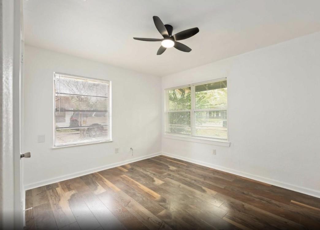 6043 Lyndhurst Drive