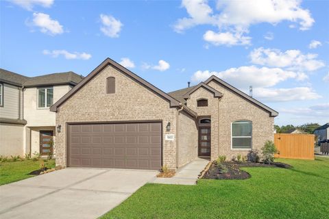 Photo of 3414 Rolling River Drive, Baytown, TX 77521 (MLS # 13561508)