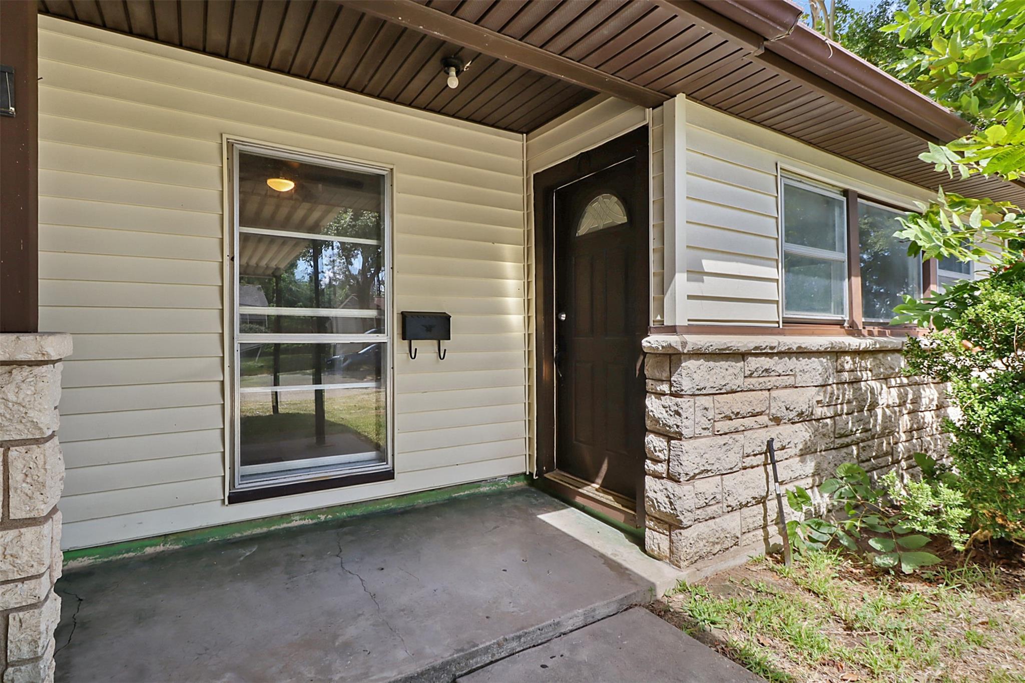 1008 Largo Street