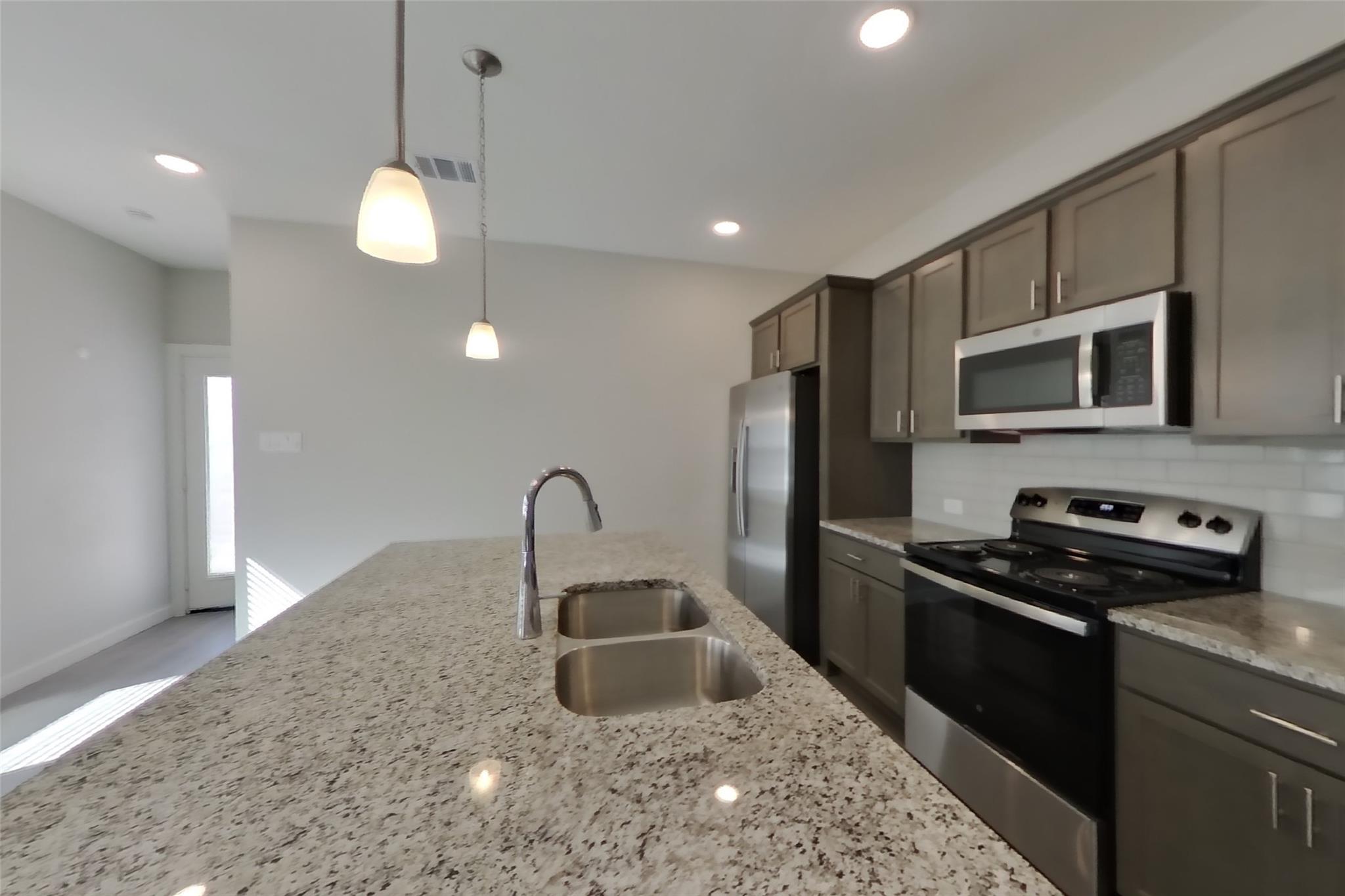 2414 Cohorn Trail