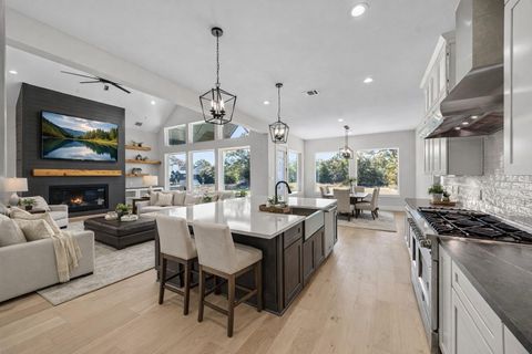 Homes For Sale - 412 S Garrett Circle<br/> Austin County, Bellville, TX 77418