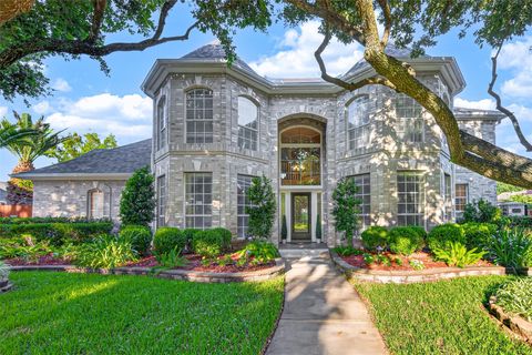 Photo of 19602 Emerald Leaf Drive, Houston, TX 77094 (MLS # 69330023)