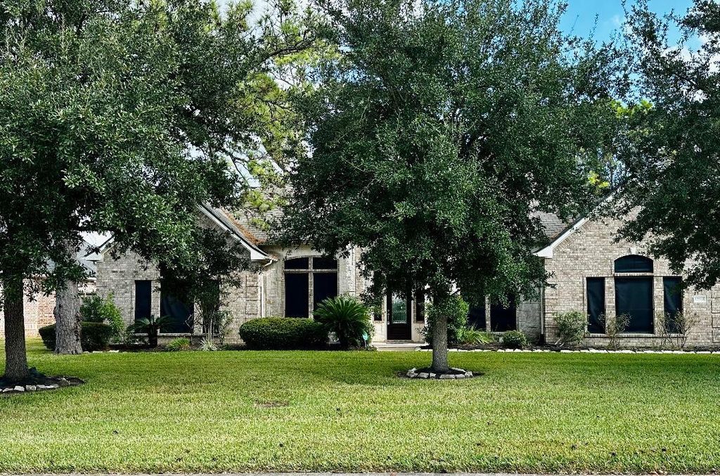 Photo of 12510 Mystery Lane, Mont Belvieu, TX 77523 (MLS # 8824480)