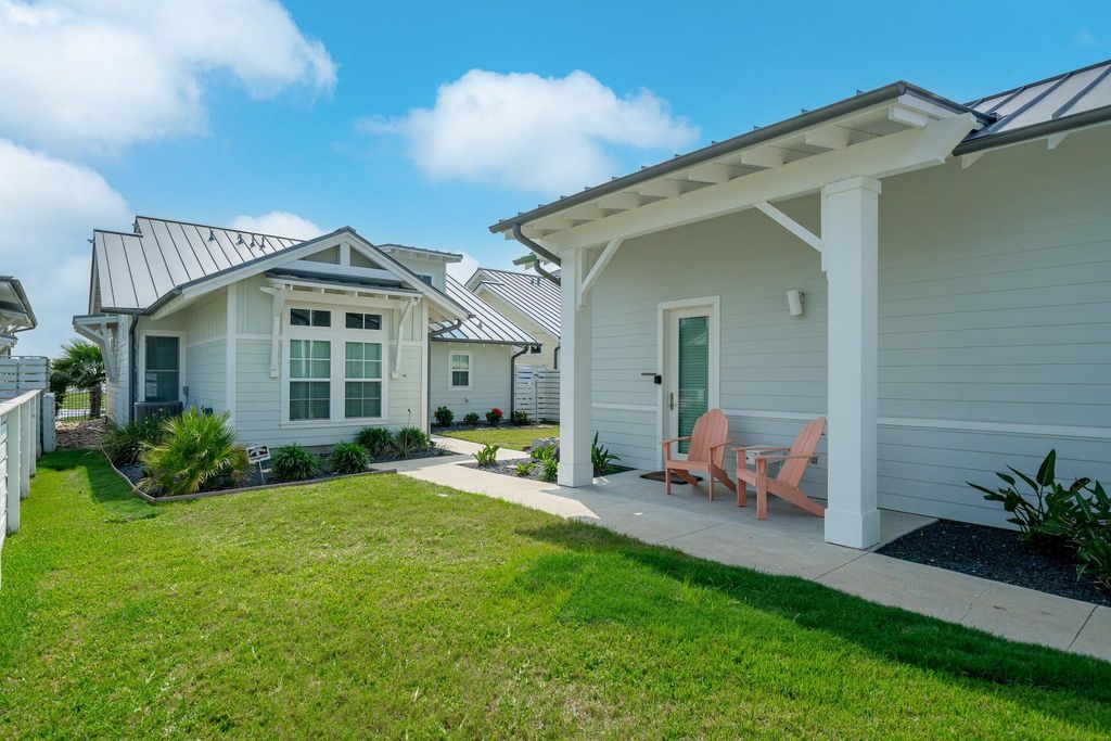 Photo of 118 Reserve Lane, Rockport, TX 78382 (MLS # 90927581)