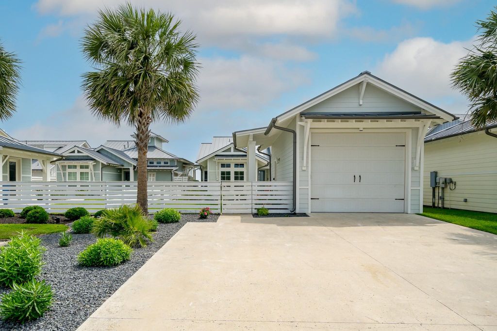 Photo of 118 Reserve Lane, Rockport, TX 78382 (MLS # 90927581)