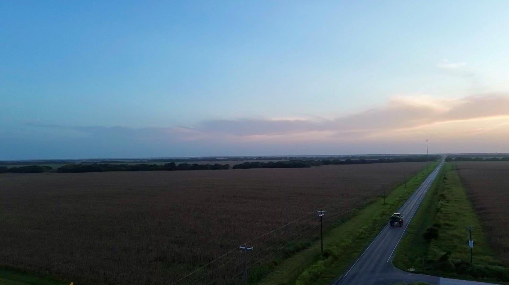 9647 Fm 1300